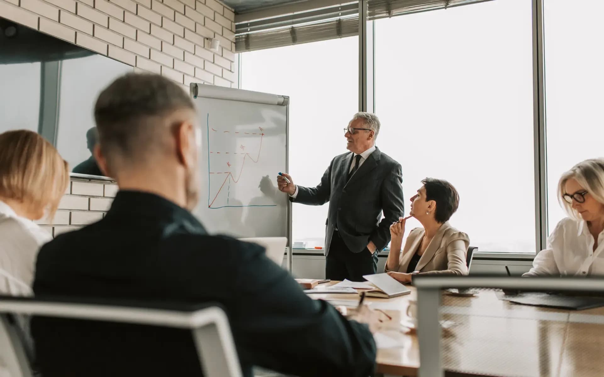 Jak stworzyć skuteczną strategię strony internetowej?